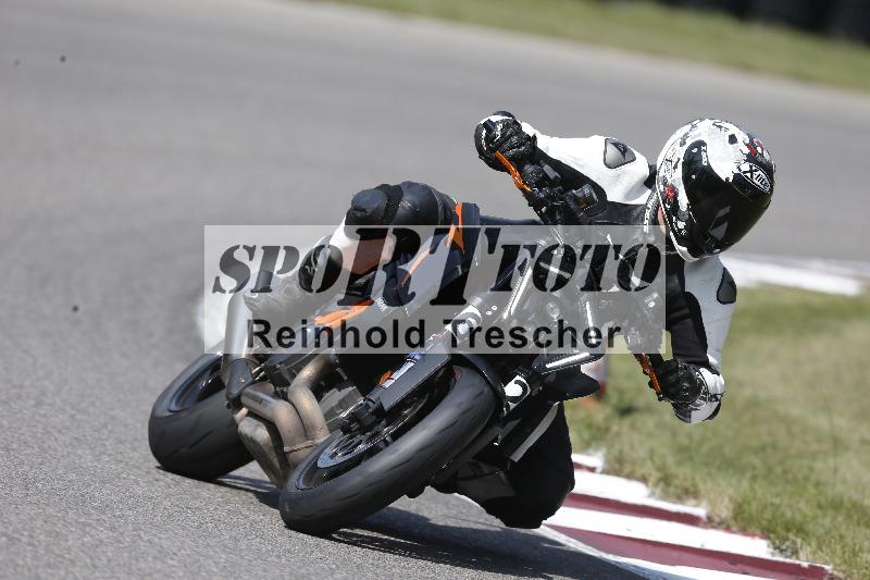 /Archiv-2025/49 26.08.2025 Cornu Master School ADR/blau-bleu/62